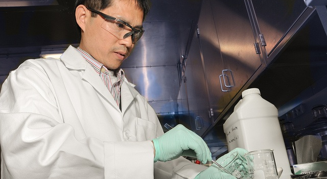 SkinBioTherapeutics Secures Exclusive Deal with Superdrug and Raises £4.1 Million