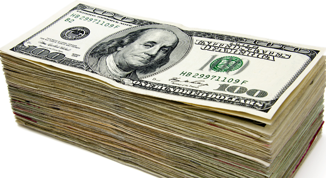 Dollar Holds Firm After Rally Driven by Fed Minutes