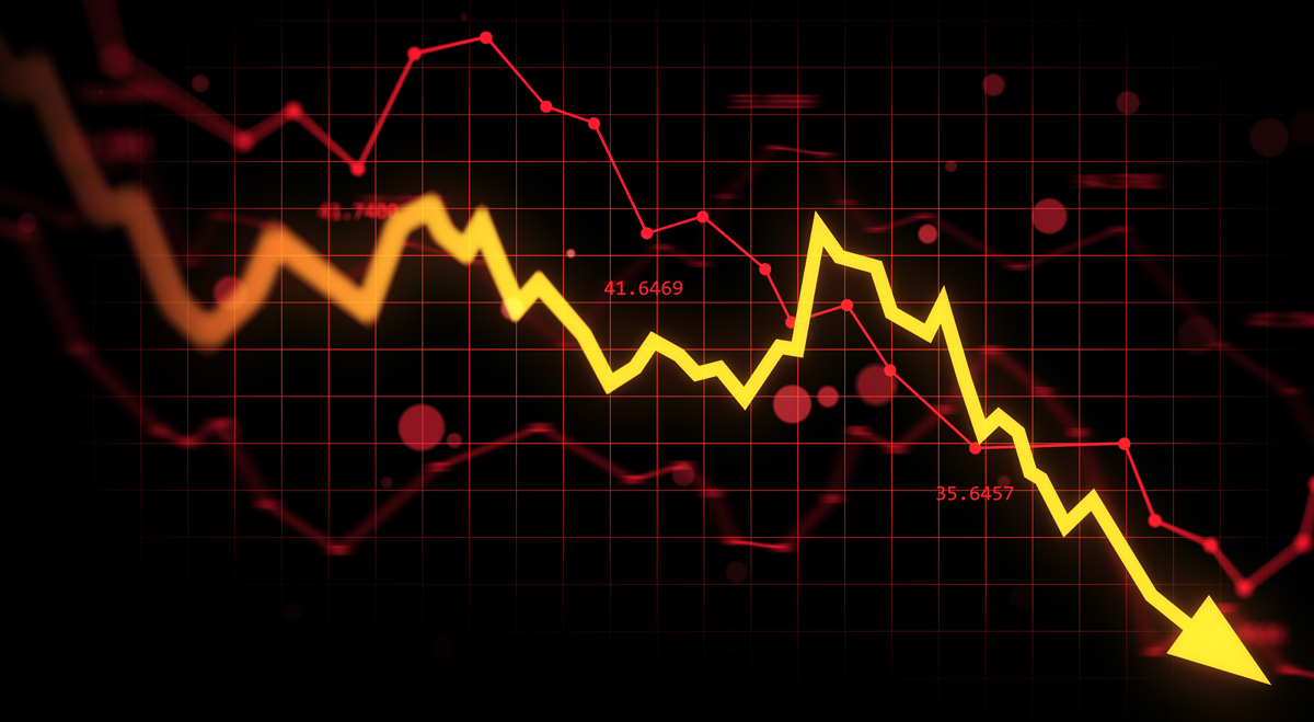 Chart with yellow arrow going down