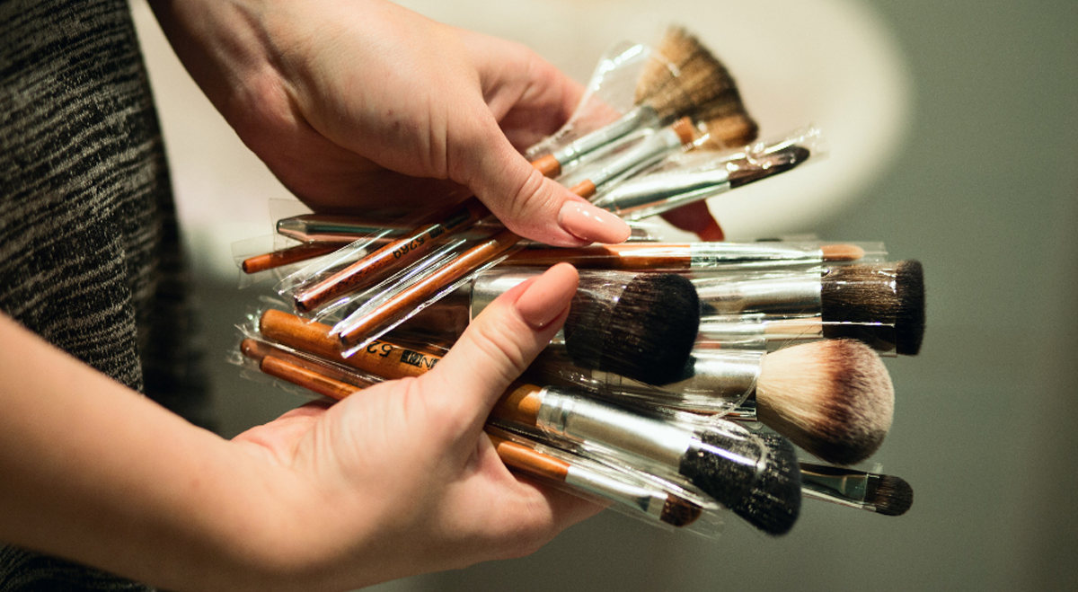 Makeup brushes