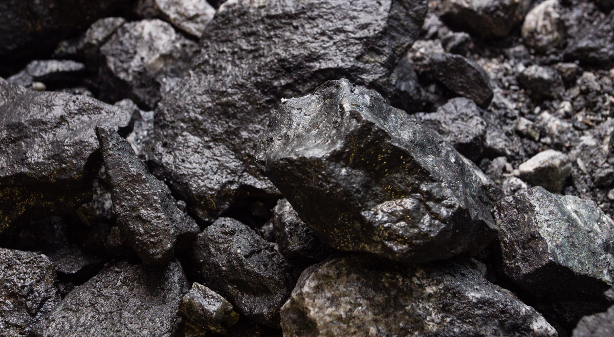 Pieces of iron ore