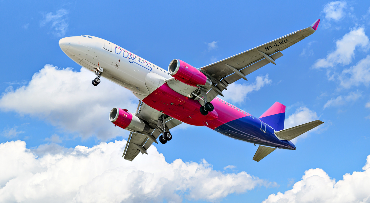 Wizz Air plane
