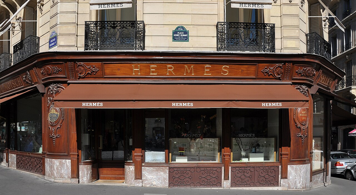 Hermes store